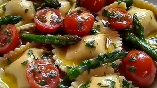 Ravioli met Tomaten